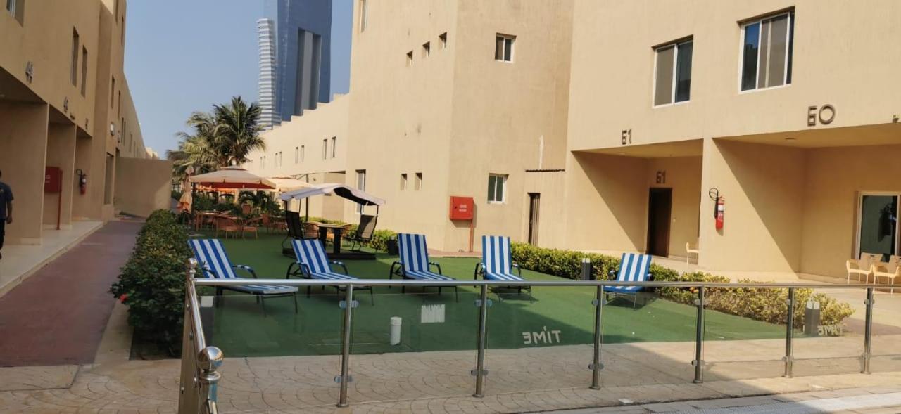 Beach Time Villas Hotel Jeddah Exterior photo